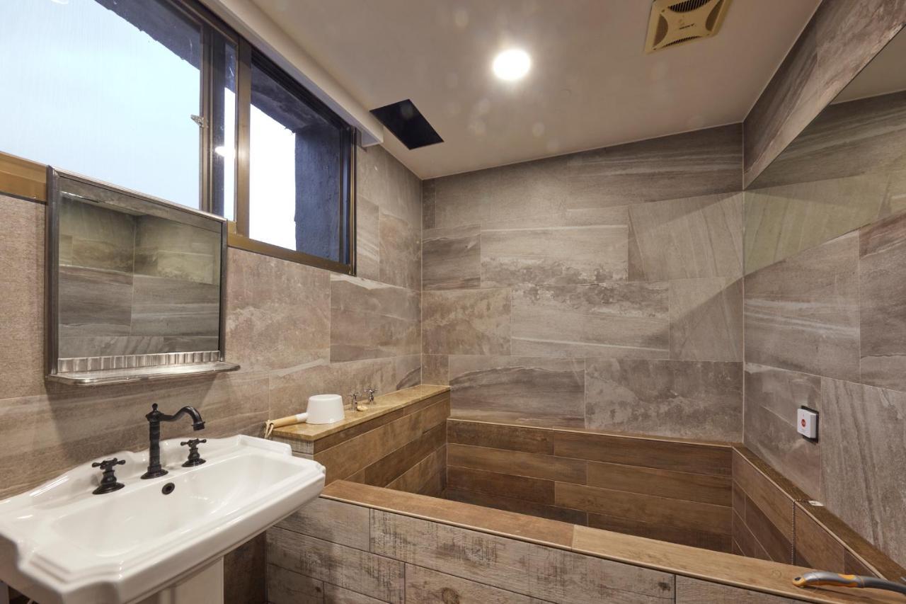 Kyokusui Hotspring Hotel Taipei Exteriör bild
